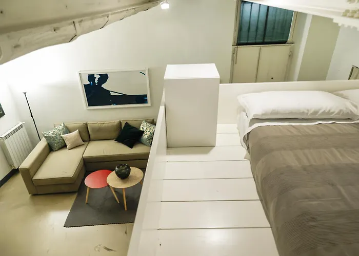 Stylish Roman Loft In Monti Area, Near Colosseum